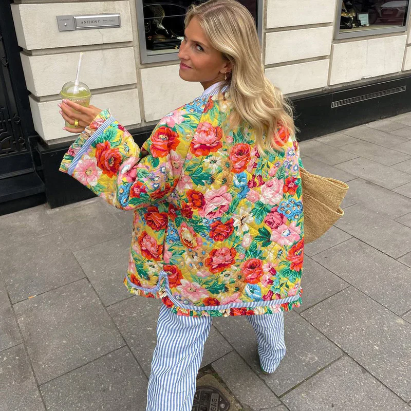 Floral Print Jacket Women – Quilted Floral Jacket with Soft Lining and Trendy Design - Image 8