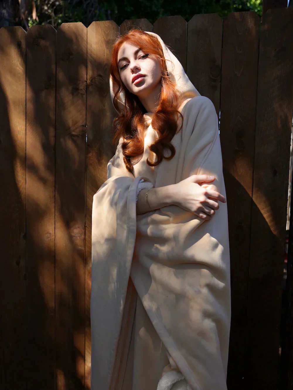 Hooded Blanket – Ultra Soft Warm Cocoon for Home Outdoors - Image 12