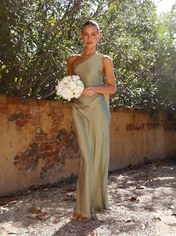 Maxi Dress – One-Shoulder Satin Gown with Elegant Split for Special Occasions - Image 3
